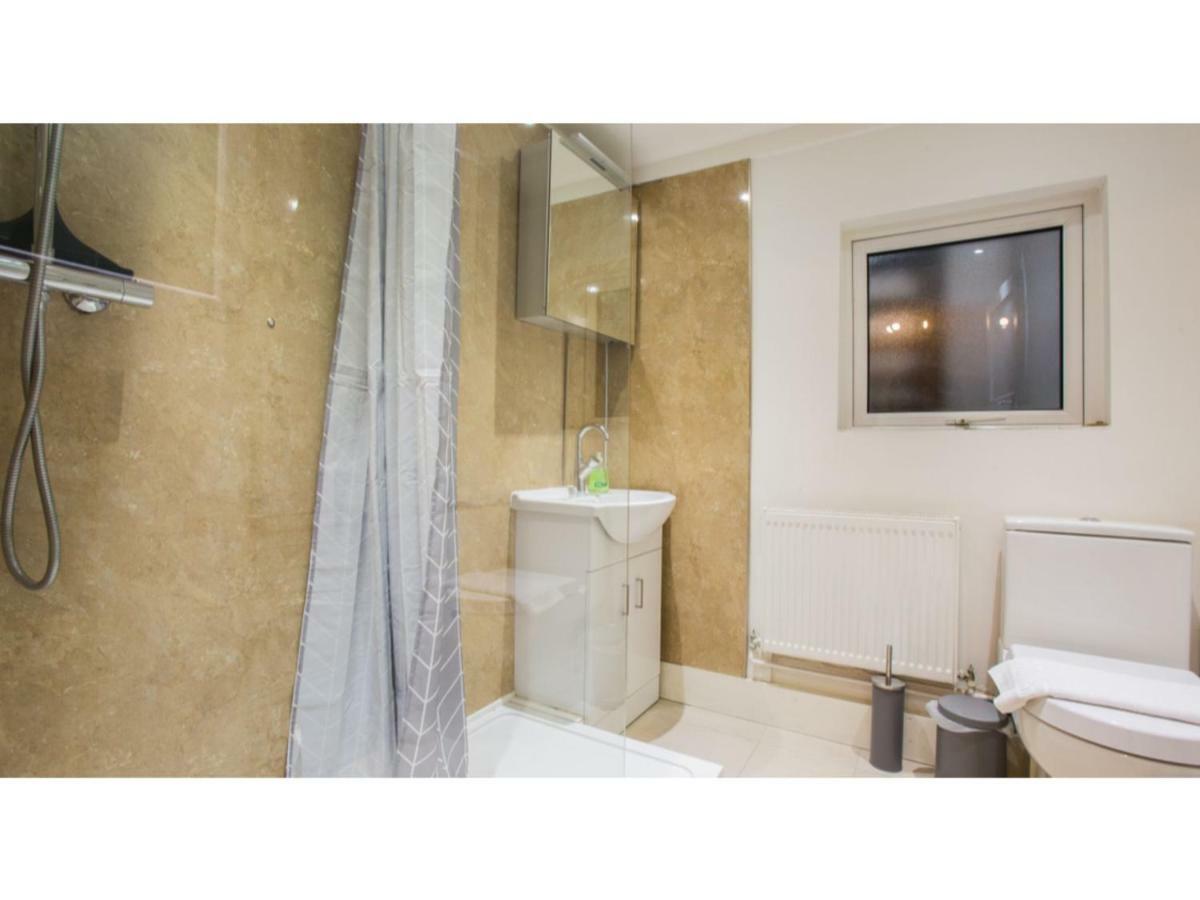 Elegant 1Bdr W/Private Garden In Vibrant Brighton Apartment Ngoại thất bức ảnh