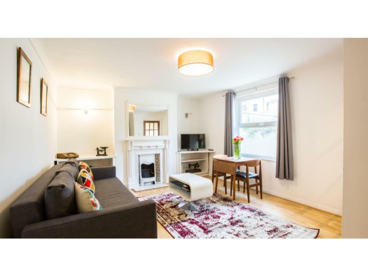 Elegant 1Bdr W/Private Garden In Vibrant Brighton Apartment Ngoại thất bức ảnh